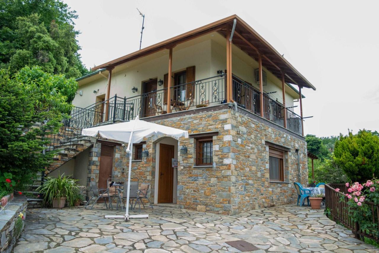 Efi'S Guest House Áyios Dhimítrios Exteriör bild